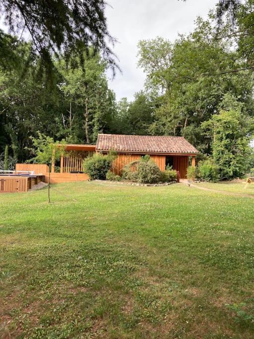 Lodge La Courrege Larche  Экстерьер фото